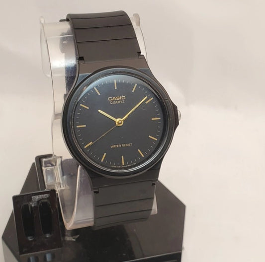 Reloj CASIO Unisex Minimalista MQ241E