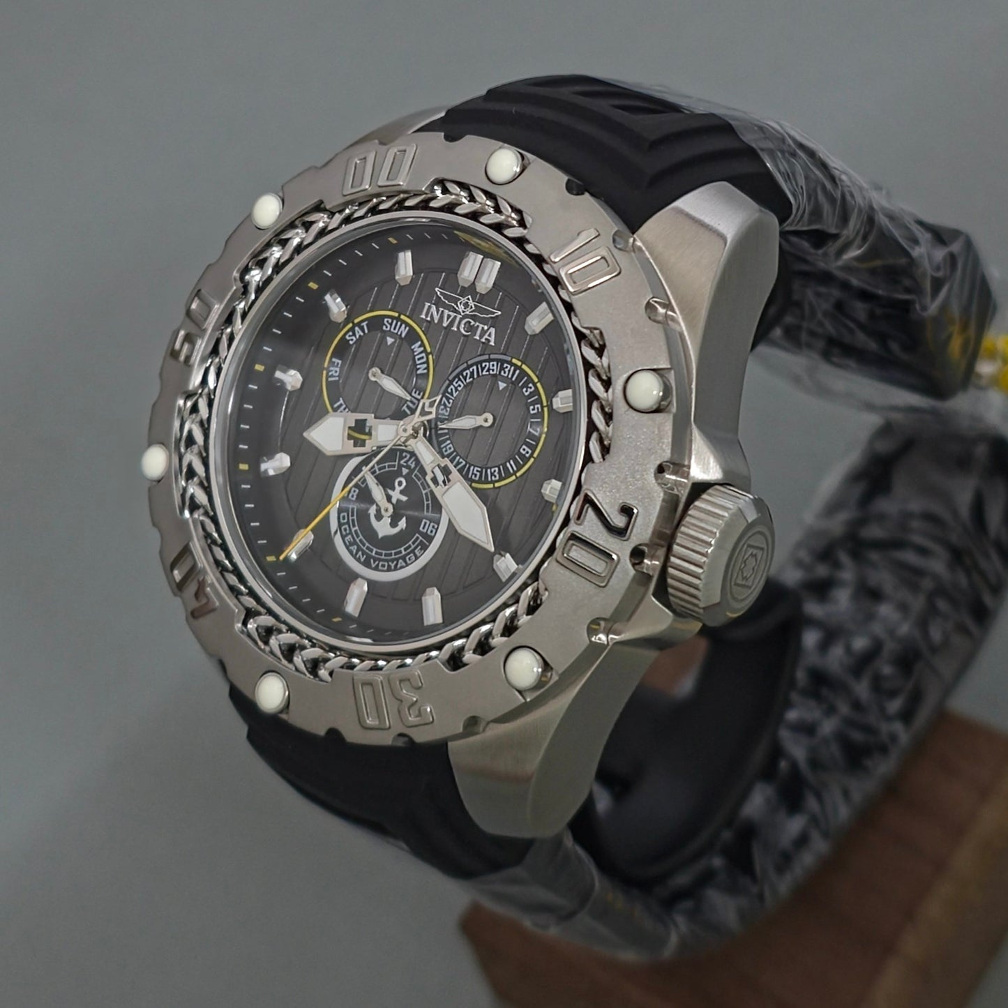 Reloj INVICTA Ocean Voyage Orvantis Yellow 51.5mm (48019)