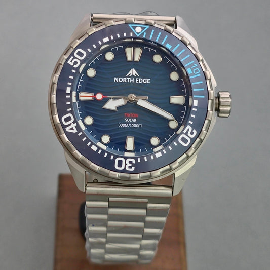 Reloj NORTH EDGE Triton Energía Solar 300 Metros
