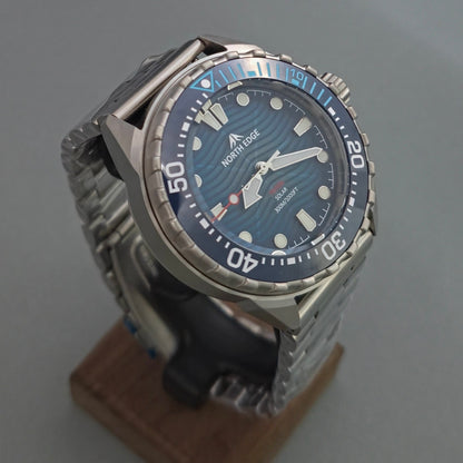 Reloj NORTH EDGE Triton Energía Solar 300 Metros
