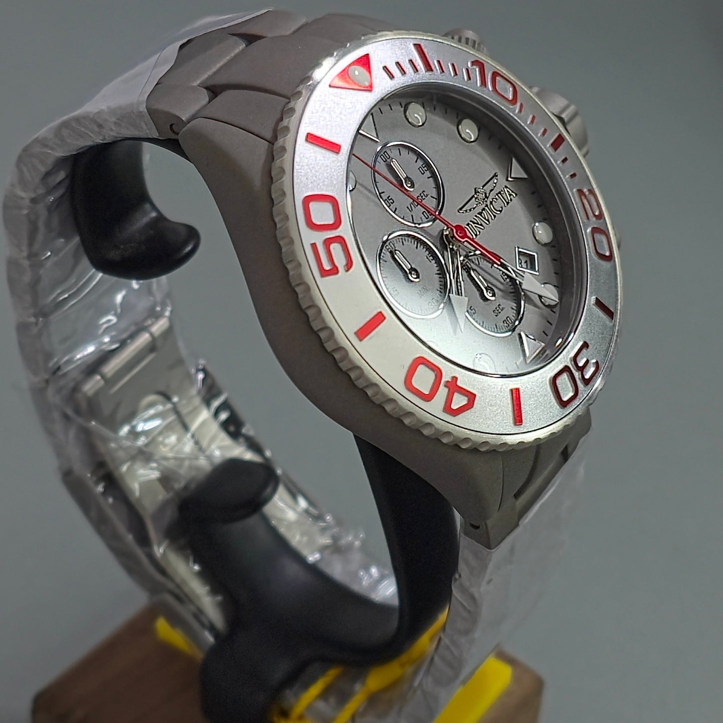 Reloj INVICTA Grand Diver Titanio Red 52mm (49146)