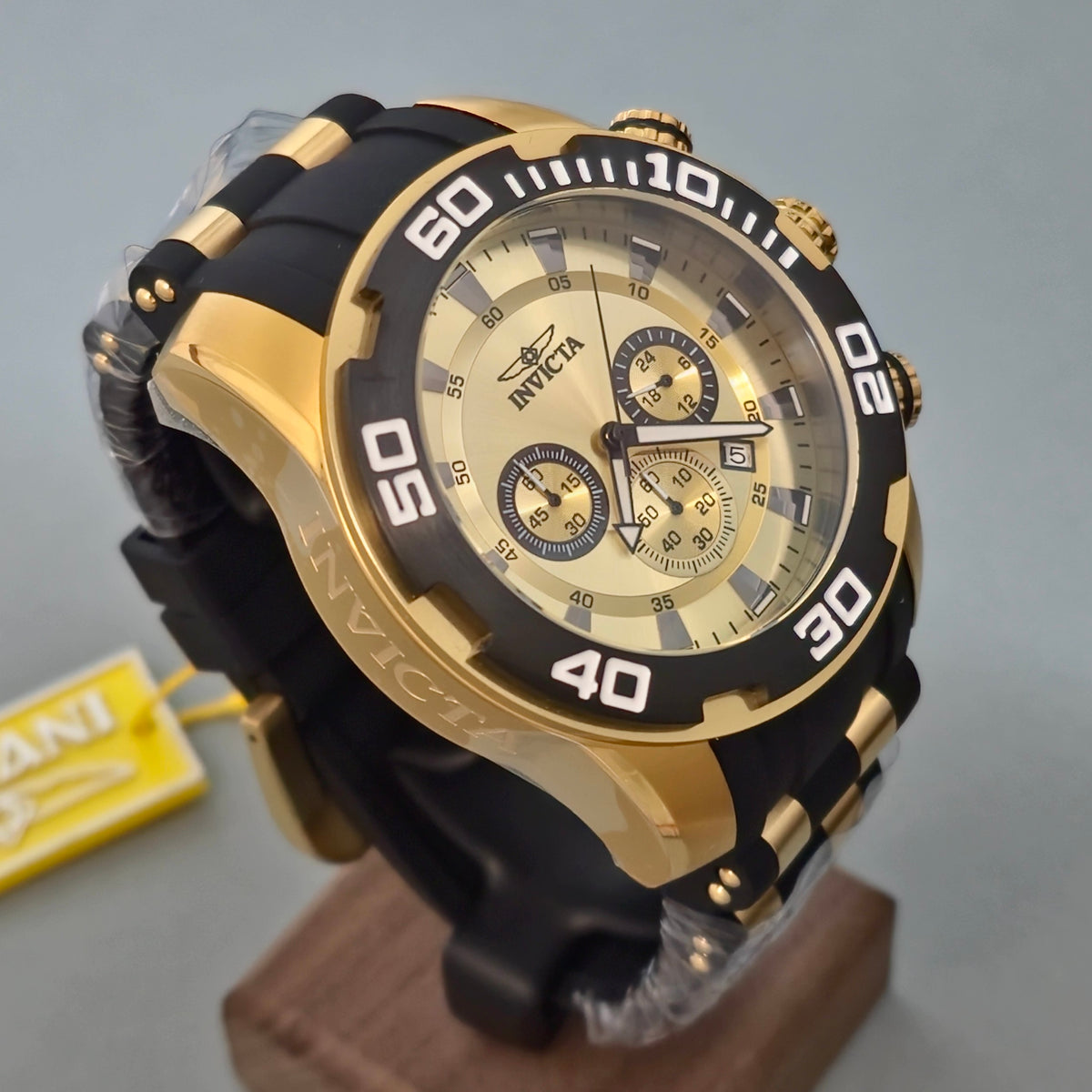 Reloj INVICTA Pro Diver SCUBA Gold Design 50mm (22346)
