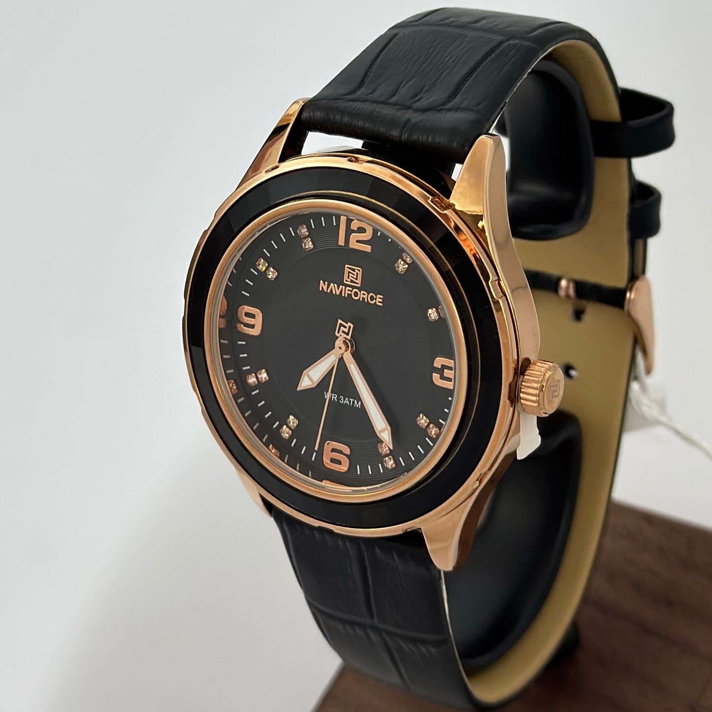Reloj NAVIFORCE Elegant Cuero para Dama