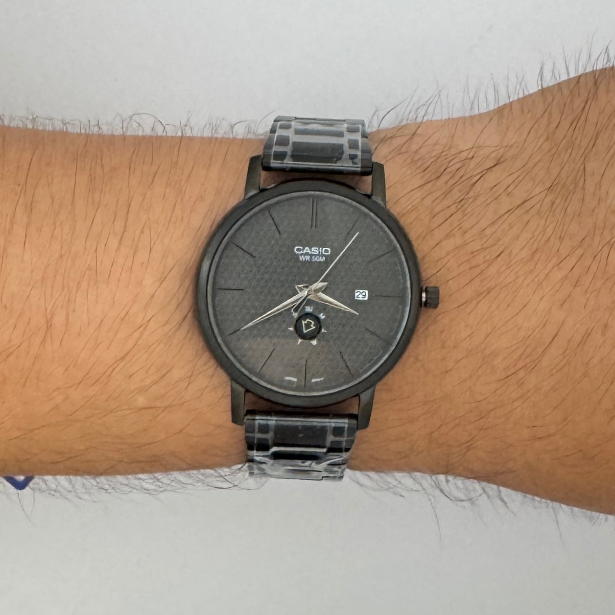 Reloj CASIO MTP-B125B-8A Dark DayDate Original