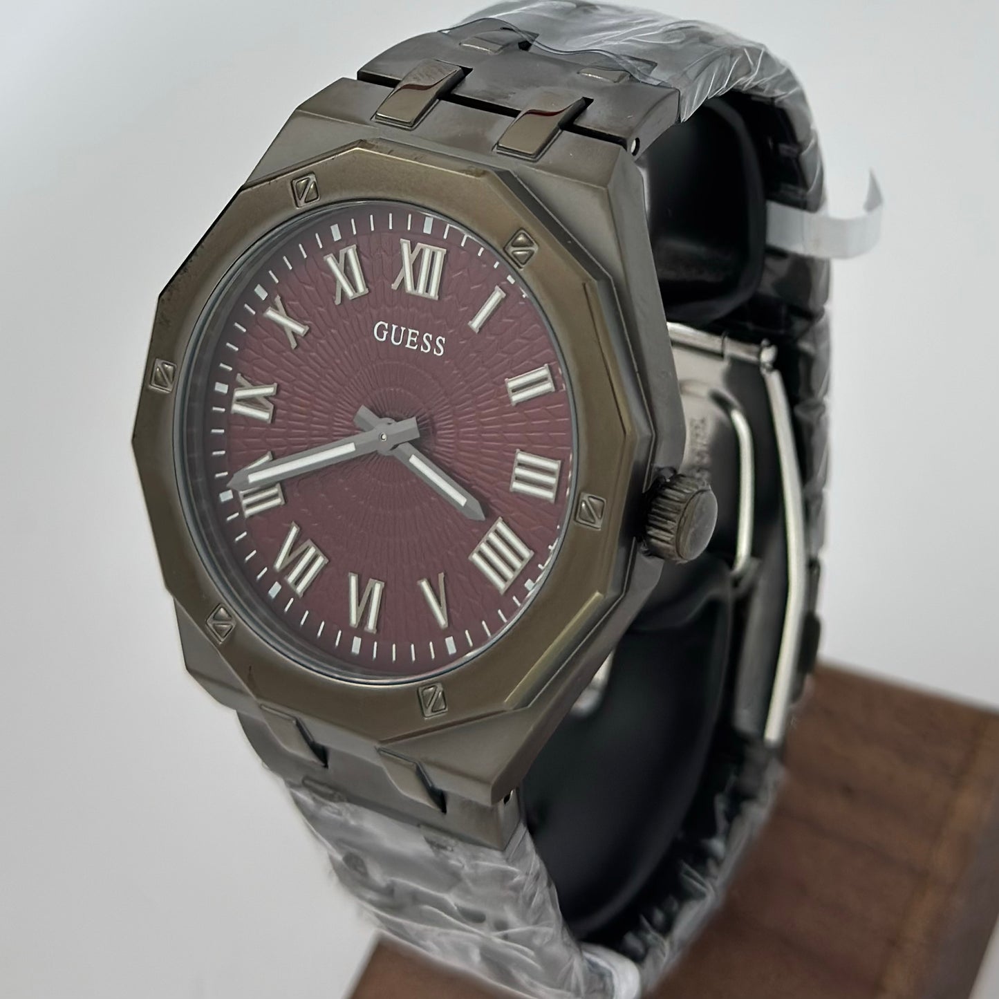 Reloj GUESS Asset GunMetal Rubí GW0575G5