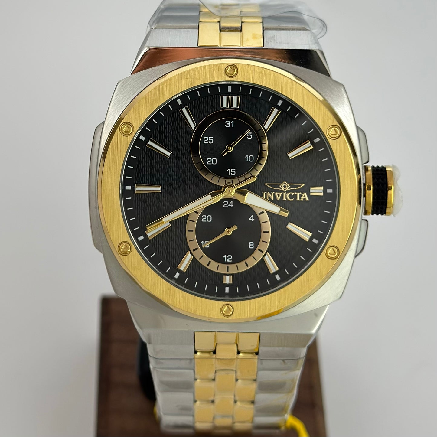 Reloj INVICTA Sea Vulture Golden Black 44mm (50153)