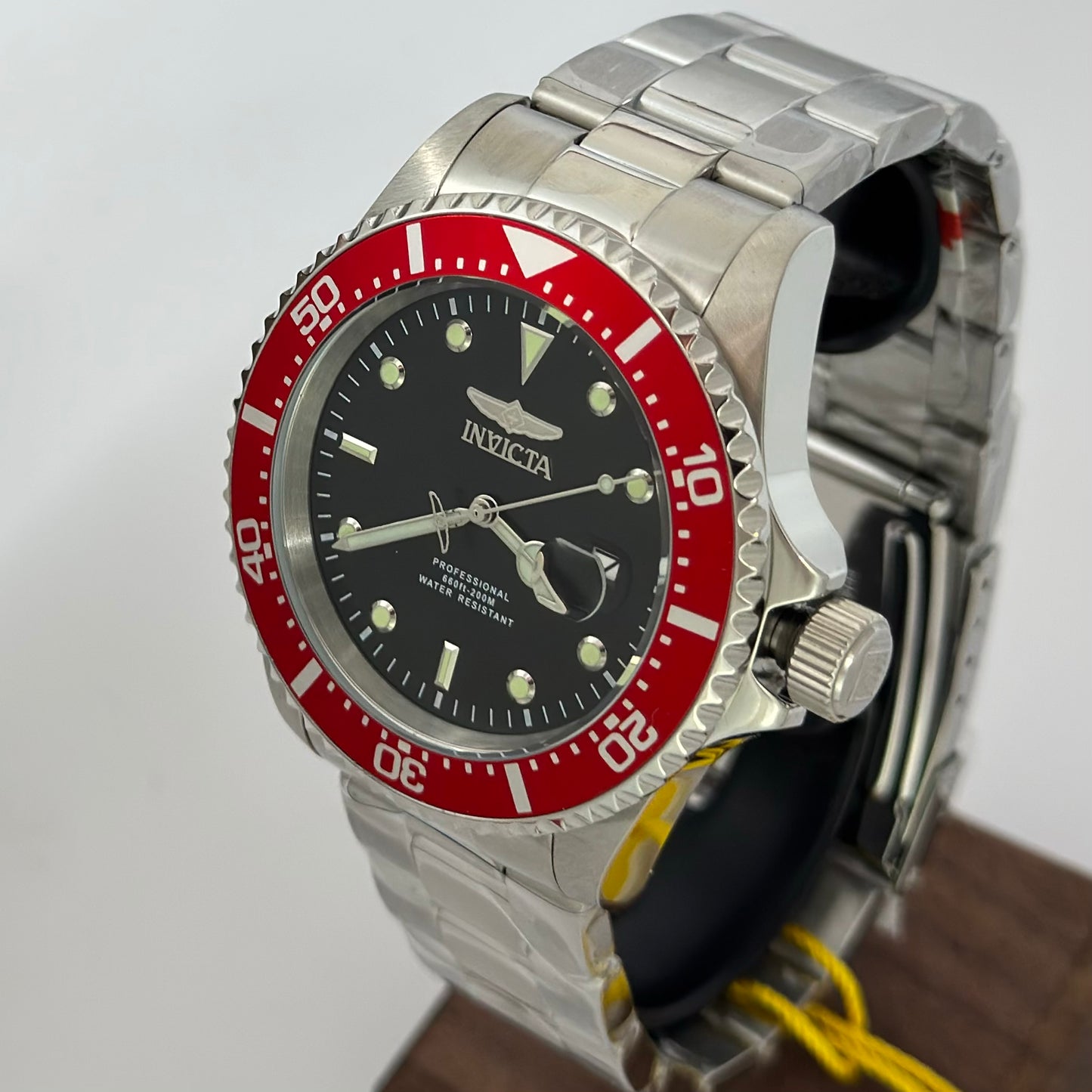 Reloj INVICTA Pro Diver Bisel Rojo 200 metros 43mm 22020