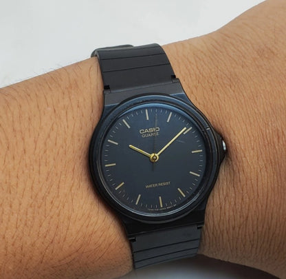Reloj CASIO Unisex Minimalista MQ241E